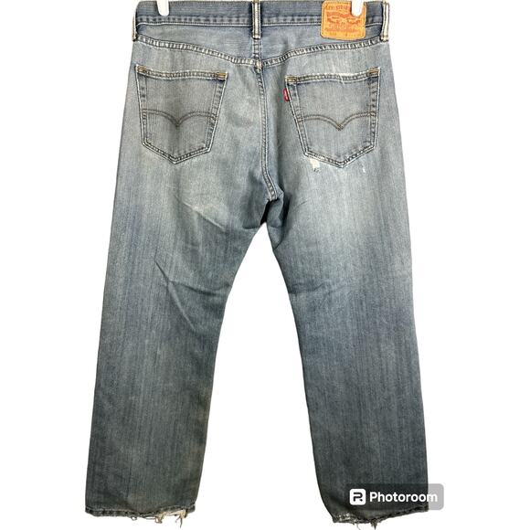 Men’s Levi’s 559 Light Wash Distressed Straight  Blue Jeans Denim Size 34X30 - Picture 2 of 8
